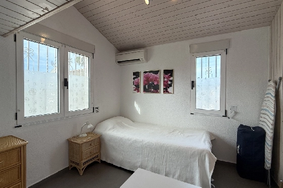 Villa in Els Poblets zur Ferienvermietung, Woongedeelte 100 m², Bouwjaar 1983, Zustand gepflegt, + KLIMA, Klimaanlage, Grondstuk 353 m², 3 Slaapkamers, 1 Badkamers, Pool, ref.: T-0325-16