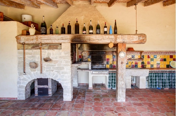 Finca in Moraira zu verkaufen, Woongedeelte 625 m², Bouwjaar 1998, Klimaanlage, Grondstuk 10229 m², 4 Slaapkamers, 3 Badkamers, Pool, ref.: AM-12269DR-13
