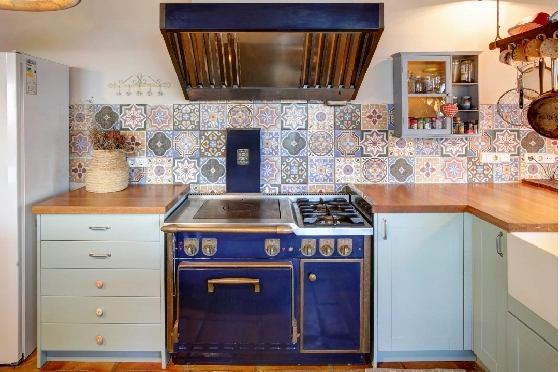 Finca in Moraira zu verkaufen, Woongedeelte 625 m², Bouwjaar 1998, Klimaanlage, Grondstuk 10229 m², 4 Slaapkamers, 3 Badkamers, Pool, ref.: AM-12269DR-20