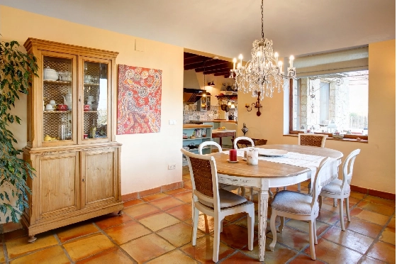 Finca in Moraira zu verkaufen, Woongedeelte 625 m², Bouwjaar 1998, Klimaanlage, Grondstuk 10229 m², 4 Slaapkamers, 3 Badkamers, Pool, ref.: AM-12269DR-24