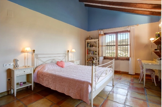 Finca in Moraira zu verkaufen, Woongedeelte 625 m², Bouwjaar 1998, Klimaanlage, Grondstuk 10229 m², 4 Slaapkamers, 3 Badkamers, Pool, ref.: AM-12269DR-34