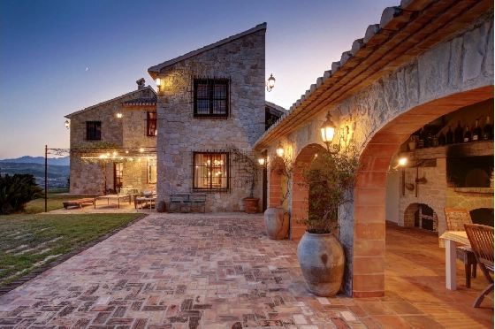Finca in Moraira zu verkaufen, Woongedeelte 625 m², Bouwjaar 1998, Klimaanlage, Grondstuk 10229 m², 4 Slaapkamers, 3 Badkamers, Pool, ref.: AM-12269DR-42