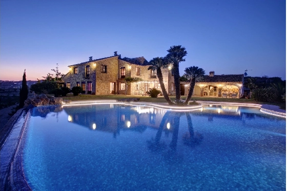 Finca in Moraira zu verkaufen, Woongedeelte 625 m², Bouwjaar 1998, Klimaanlage, Grondstuk 10229 m², 4 Slaapkamers, 3 Badkamers, Pool, ref.: AM-12269DR-43