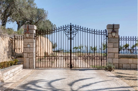 Finca in Moraira zu verkaufen, Woongedeelte 625 m², Bouwjaar 1998, Klimaanlage, Grondstuk 10229 m², 4 Slaapkamers, 3 Badkamers, Pool, ref.: AM-12269DR-45