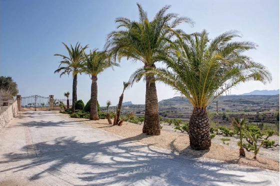 Finca in Moraira zu verkaufen, Woongedeelte 625 m², Bouwjaar 1998, Klimaanlage, Grondstuk 10229 m², 4 Slaapkamers, 3 Badkamers, Pool, ref.: AM-12269DR-46