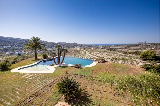 Finca in Moraira zu verkaufen, Woongedeelte 625 m², Bouwjaar 1998, Klimaanlage, Grondstuk 10229 m², 4 Slaapkamers, 3 Badkamers, Pool, ref.: AM-12269DR-8