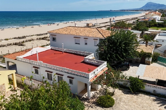 Villa in Denia zu verkaufen, Woongedeelte 220 m², Bouwjaar 1983, Klimaanlage, Grondstuk 2233 m², 6 Slaapkamers, 2 Badkamers, Pool, ref.: O-V95814-1