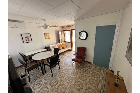 Villa in Denia zu verkaufen, Woongedeelte 220 m², Bouwjaar 1983, Klimaanlage, Grondstuk 2233 m², 6 Slaapkamers, 2 Badkamers, Pool, ref.: O-V95814-25