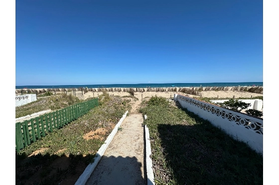 Villa in Denia zu verkaufen, Woongedeelte 220 m², Bouwjaar 1983, Klimaanlage, Grondstuk 2233 m², 6 Slaapkamers, 2 Badkamers, Pool, ref.: O-V95814-5
