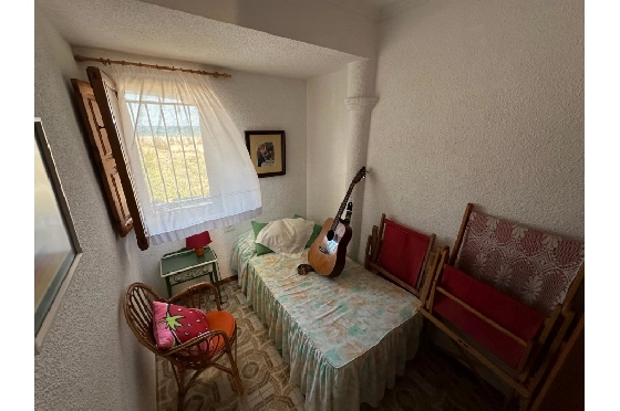 Villa in Denia zu verkaufen, Woongedeelte 220 m², Bouwjaar 1983, Klimaanlage, Grondstuk 2233 m², 6 Slaapkamers, 2 Badkamers, Pool, ref.: O-V95814-9