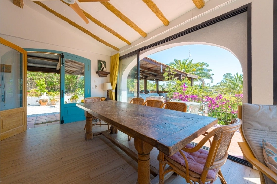 Villa in Benissa zu verkaufen, Woongedeelte 326 m², Bouwjaar 1989, + Zentralheizung, Klimaanlage, Grondstuk 4389 m², 5 Slaapkamers, 3 Badkamers, Pool, ref.: PV-141-02013P-14