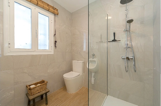Villa in Benissa zu verkaufen, Woongedeelte 326 m², Bouwjaar 1989, + Zentralheizung, Klimaanlage, Grondstuk 4389 m², 5 Slaapkamers, 3 Badkamers, Pool, ref.: PV-141-02013P-24