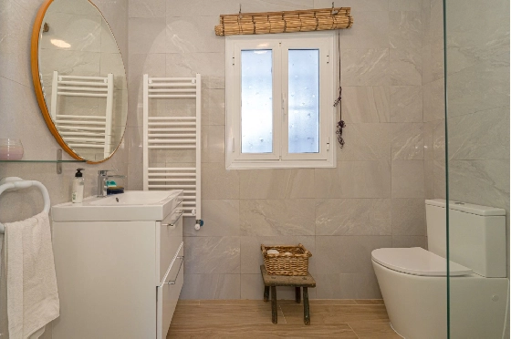 Villa in Benissa zu verkaufen, Woongedeelte 326 m², Bouwjaar 1989, + Zentralheizung, Klimaanlage, Grondstuk 4389 m², 5 Slaapkamers, 3 Badkamers, Pool, ref.: PV-141-02013P-25