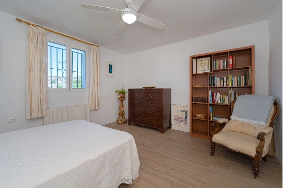 Villa in Benissa zu verkaufen, Woongedeelte 326 m², Bouwjaar 1989, + Zentralheizung, Klimaanlage, Grondstuk 4389 m², 5 Slaapkamers, 3 Badkamers, Pool, ref.: PV-141-02013P-28