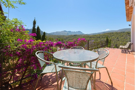 Villa in Benissa zu verkaufen, Woongedeelte 326 m², Bouwjaar 1989, + Zentralheizung, Klimaanlage, Grondstuk 4389 m², 5 Slaapkamers, 3 Badkamers, Pool, ref.: PV-141-02013P-45
