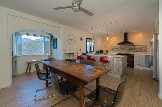 Villa in Benissa zu verkaufen, Woongedeelte 326 m², Bouwjaar 1989, + Zentralheizung, Klimaanlage, Grondstuk 4389 m², 5 Slaapkamers, 3 Badkamers, Pool, ref.: PV-141-02013P-6