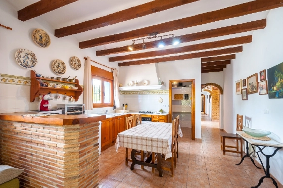 Finca in Benissa zu verkaufen, Woongedeelte 704 m², Bouwjaar 2004, Klimaanlage, Grondstuk 3420 m², 9 Slaapkamers, 8 Badkamers, Pool, ref.: AM-12577DR-13