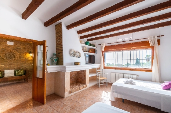Finca in Benissa zu verkaufen, Woongedeelte 704 m², Bouwjaar 2004, Klimaanlage, Grondstuk 3420 m², 9 Slaapkamers, 8 Badkamers, Pool, ref.: AM-12577DR-19