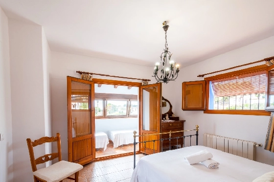 Finca in Benissa zu verkaufen, Woongedeelte 704 m², Bouwjaar 2004, Klimaanlage, Grondstuk 3420 m², 9 Slaapkamers, 8 Badkamers, Pool, ref.: AM-12577DR-29