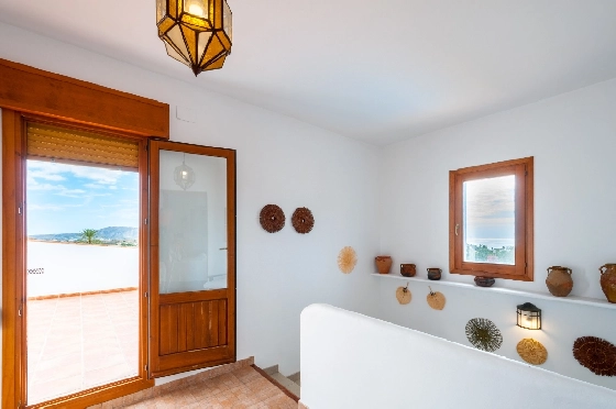 Finca in Benissa zu verkaufen, Woongedeelte 704 m², Bouwjaar 2004, Klimaanlage, Grondstuk 3420 m², 9 Slaapkamers, 8 Badkamers, Pool, ref.: AM-12577DR-30