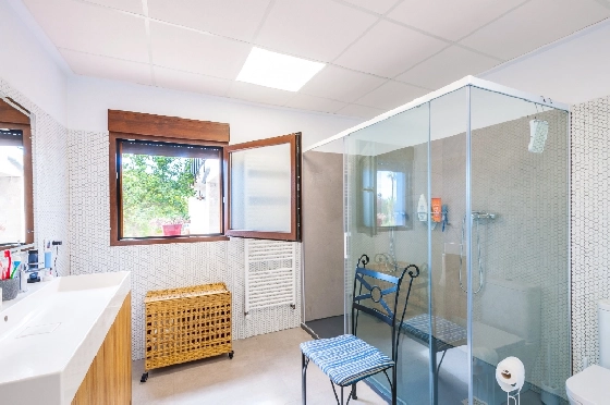 Finca in Benissa zu verkaufen, Woongedeelte 704 m², Bouwjaar 2004, Klimaanlage, Grondstuk 3420 m², 9 Slaapkamers, 8 Badkamers, Pool, ref.: AM-12577DR-34