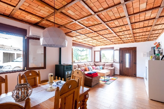 Finca in Benissa zu verkaufen, Woongedeelte 704 m², Bouwjaar 2004, Klimaanlage, Grondstuk 3420 m², 9 Slaapkamers, 8 Badkamers, Pool, ref.: AM-12577DR-35