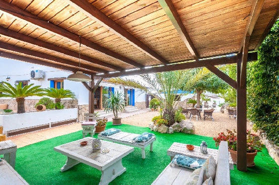 Finca in Benissa zu verkaufen, Woongedeelte 704 m², Bouwjaar 2004, Klimaanlage, Grondstuk 3420 m², 9 Slaapkamers, 8 Badkamers, Pool, ref.: AM-12577DR-7