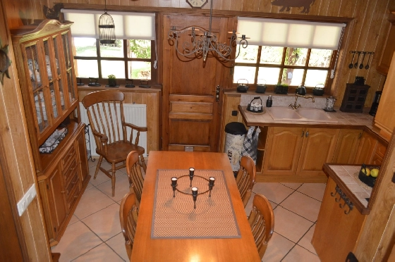 Villa in Alcalali zu verkaufen, Wohnfläche 228 m², Baujahr 1976, + Zentralheizung, Klimaanlage, Grundstück 2397 m², 4 Schlafzimmer, 3 Badezimmer, Pool, ref.: PV-141-02016P-32