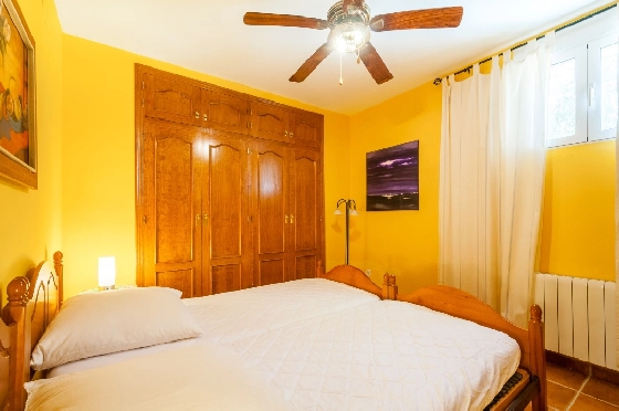 Villa in Benissa zu verkaufen, Woongedeelte 216 m², Bouwjaar 2004, Klimaanlage, Grondstuk 935 m², 4 Slaapkamers, 4 Badkamers, Pool, ref.: AM-12600DR-13