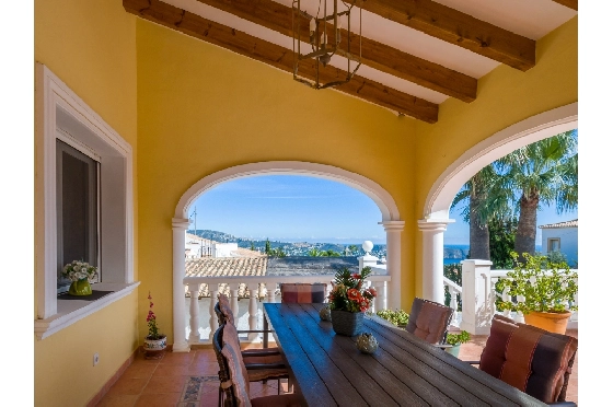 Villa in Benissa zu verkaufen, Woongedeelte 216 m², Bouwjaar 2004, Klimaanlage, Grondstuk 935 m², 4 Slaapkamers, 4 Badkamers, Pool, ref.: AM-12600DR-15
