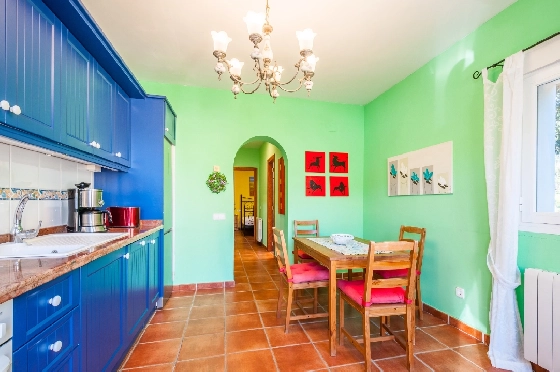 Villa in Benissa zu verkaufen, Woongedeelte 216 m², Bouwjaar 2004, Klimaanlage, Grondstuk 935 m², 4 Slaapkamers, 4 Badkamers, Pool, ref.: AM-12600DR-26