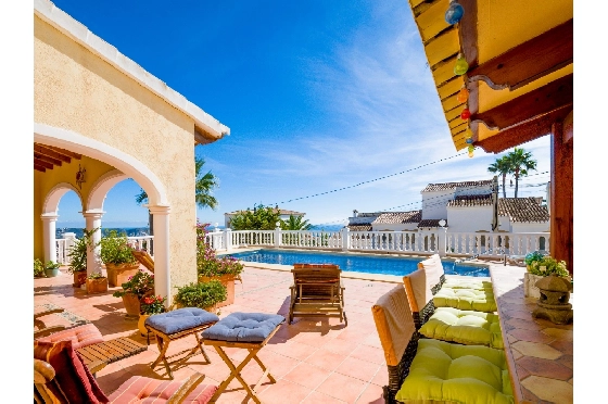 Villa in Benissa zu verkaufen, Woongedeelte 216 m², Bouwjaar 2004, Klimaanlage, Grondstuk 935 m², 4 Slaapkamers, 4 Badkamers, Pool, ref.: AM-12600DR-6
