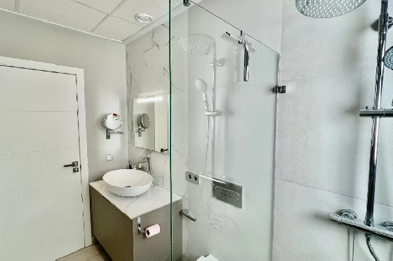 Villa in Orba(Valley) zu verkaufen, Woongedeelte 164 m², Bouwjaar 2020, + KLIMA, Klimaanlage, Grondstuk 805 m², 3 Slaapkamers, 2 Badkamers, Pool, ref.: PV-141-02042P-50