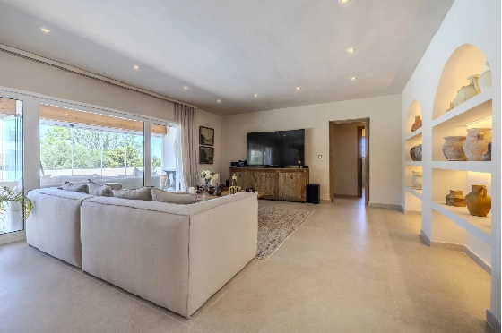 Villa in Denia zu verkaufen, Woongedeelte 324 m², Bouwjaar 1993, Zustand modernisiert, + Fussbodenheizung, Klimaanlage, Grondstuk 1888 m², 4 Slaapkamers, 2 Badkamers, Pool, ref.: BC-7771-20