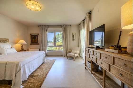 Villa in Denia zu verkaufen, Woongedeelte 324 m², Bouwjaar 1993, Zustand modernisiert, + Fussbodenheizung, Klimaanlage, Grondstuk 1888 m², 4 Slaapkamers, 2 Badkamers, Pool, ref.: BC-7771-43