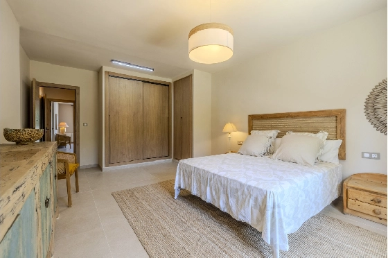 Villa in Denia zu verkaufen, Woongedeelte 324 m², Bouwjaar 1993, Zustand modernisiert, + Fussbodenheizung, Klimaanlage, Grondstuk 1888 m², 4 Slaapkamers, 2 Badkamers, Pool, ref.: BC-7771-66