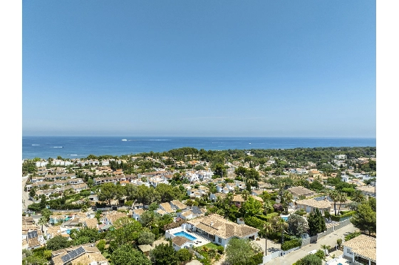 Villa in Denia zu verkaufen, Woongedeelte 324 m², Bouwjaar 1993, Zustand modernisiert, + Fussbodenheizung, Klimaanlage, Grondstuk 1888 m², 4 Slaapkamers, 2 Badkamers, Pool, ref.: BC-7771-71
