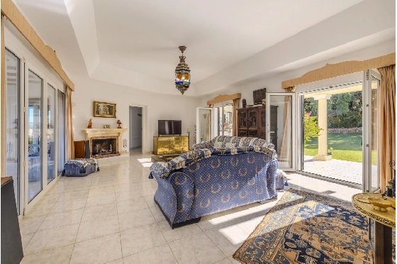 Villa in Denia zu verkaufen, Woongedeelte 267 m², Bouwjaar 1993, Zustand gepflegt, + Zentralheizung, Grondstuk 1085 m², 4 Slaapkamers, 3 Badkamers, Pool, ref.: BC-7785-27