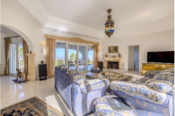 Villa in Denia zu verkaufen, Woongedeelte 267 m², Bouwjaar 1993, Zustand gepflegt, + Zentralheizung, Grondstuk 1085 m², 4 Slaapkamers, 3 Badkamers, Pool, ref.: BC-7785-34