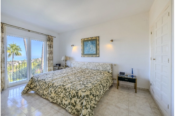 Villa in Denia zu verkaufen, Woongedeelte 267 m², Bouwjaar 1993, Zustand gepflegt, + Zentralheizung, Grondstuk 1085 m², 4 Slaapkamers, 3 Badkamers, Pool, ref.: BC-7785-35