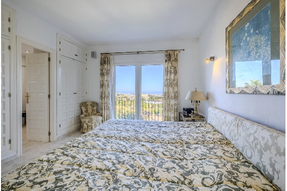 Villa in Denia zu verkaufen, Woongedeelte 267 m², Bouwjaar 1993, Zustand gepflegt, + Zentralheizung, Grondstuk 1085 m², 4 Slaapkamers, 3 Badkamers, Pool, ref.: BC-7785-36