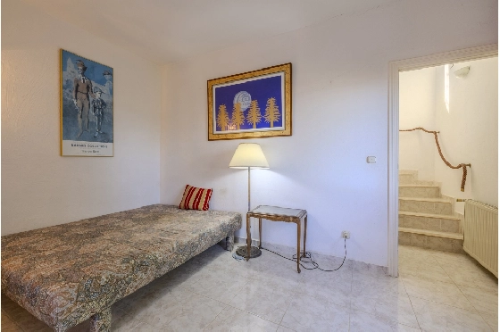 Villa in Denia zu verkaufen, Woongedeelte 267 m², Bouwjaar 1993, Zustand gepflegt, + Zentralheizung, Grondstuk 1085 m², 4 Slaapkamers, 3 Badkamers, Pool, ref.: BC-7785-44