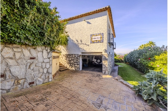 Villa in Denia zu verkaufen, Woongedeelte 267 m², Bouwjaar 1993, Zustand gepflegt, + Zentralheizung, Grondstuk 1085 m², 4 Slaapkamers, 3 Badkamers, Pool, ref.: BC-7785-52