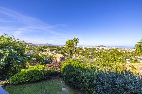Villa in Denia zu verkaufen, Woongedeelte 267 m², Bouwjaar 1993, Zustand gepflegt, + Zentralheizung, Grondstuk 1085 m², 4 Slaapkamers, 3 Badkamers, Pool, ref.: BC-7785-54