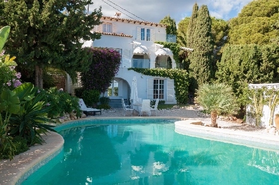 Villa in Calpe(Canuta) zu verkaufen, Woongedeelte 187 m², Klimaanlage, 4 Slaapkamers, 3 Badkamers, Pool, ref.: COB-3547-10535-1