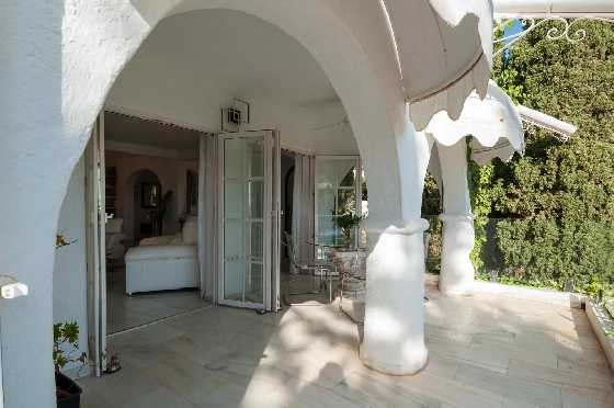 Villa in Calpe(Canuta) zu verkaufen, Woongedeelte 187 m², Klimaanlage, 4 Slaapkamers, 3 Badkamers, Pool, ref.: COB-3547-10535-10