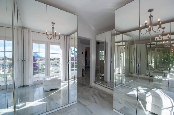 Villa in Calpe(Canuta) zu verkaufen, Woongedeelte 187 m², Klimaanlage, 4 Slaapkamers, 3 Badkamers, Pool, ref.: COB-3547-10535-18