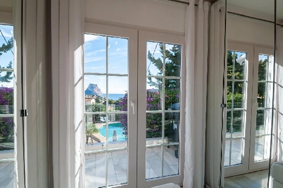 Villa in Calpe(Canuta) zu verkaufen, Woongedeelte 187 m², Klimaanlage, 4 Slaapkamers, 3 Badkamers, Pool, ref.: COB-3547-10535-19