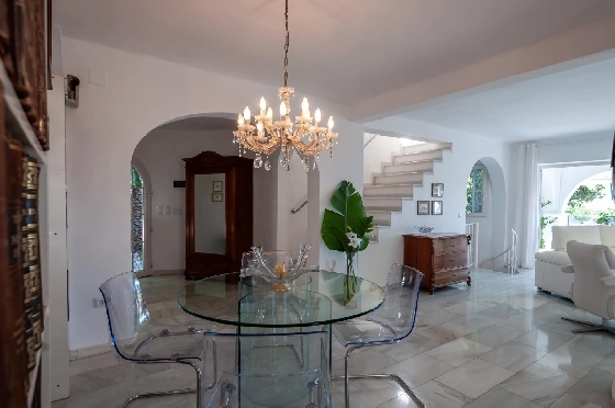 Villa in Calpe(Canuta) zu verkaufen, Woongedeelte 187 m², Klimaanlage, 4 Slaapkamers, 3 Badkamers, Pool, ref.: COB-3547-10535-20
