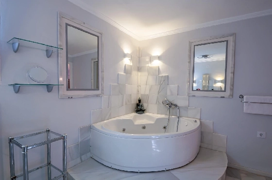 Villa in Calpe(Canuta) zu verkaufen, Woongedeelte 187 m², Klimaanlage, 4 Slaapkamers, 3 Badkamers, Pool, ref.: COB-3547-10535-32
